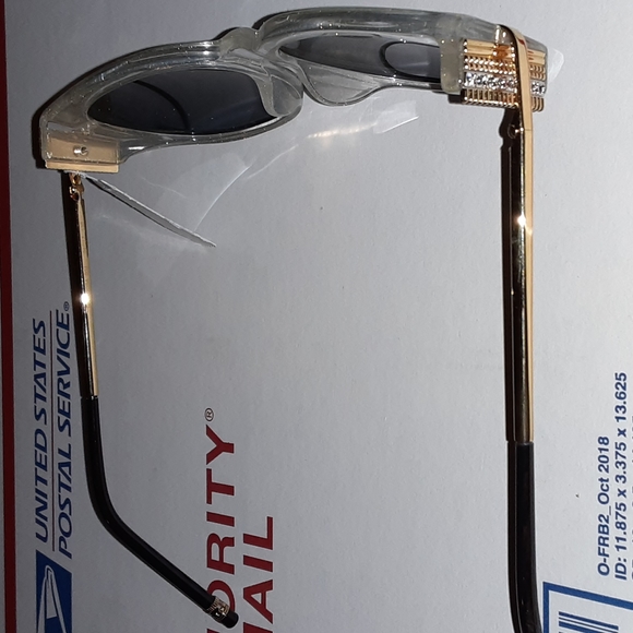 NWT Boucheron Sunglasses - Picture 3 of 11